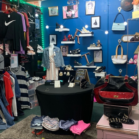 Meet your Posher, Jessica - Picture 8 of 11